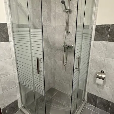 Loky Апартаменты *